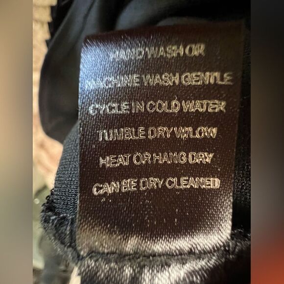 Blaque Label Black Ruffle One Should Top - Picture 11 of 14